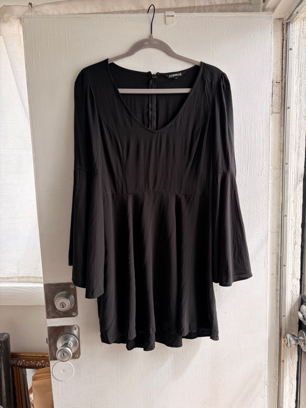 Vintage Express Black V-Neck Bell Sleeve Babydoll Dress